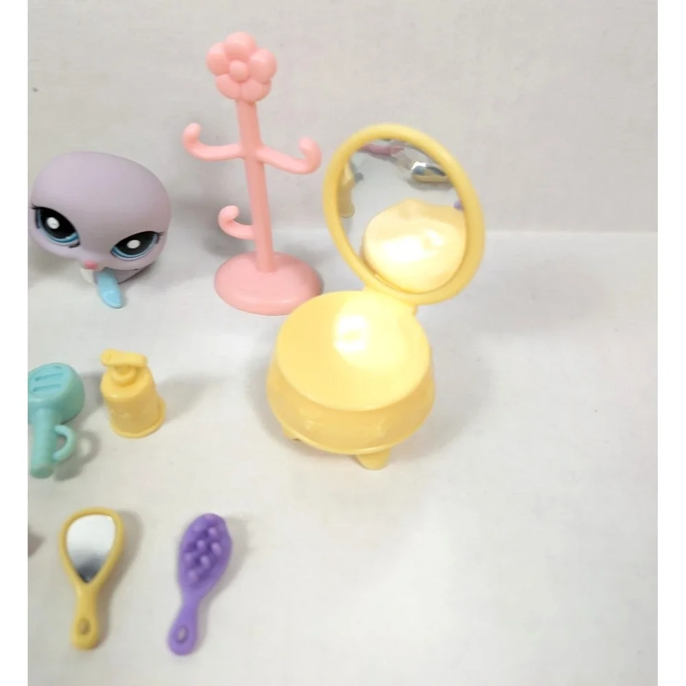 Authentic Littlest Pet Shop Squeaky Clean Pets Playset #1444 1445 Complete